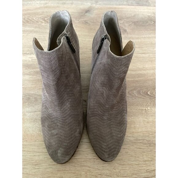 Lucky Brand Shoes - EUC Lucky Brand Booties